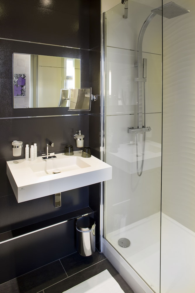 Superior Triple Room photo 2