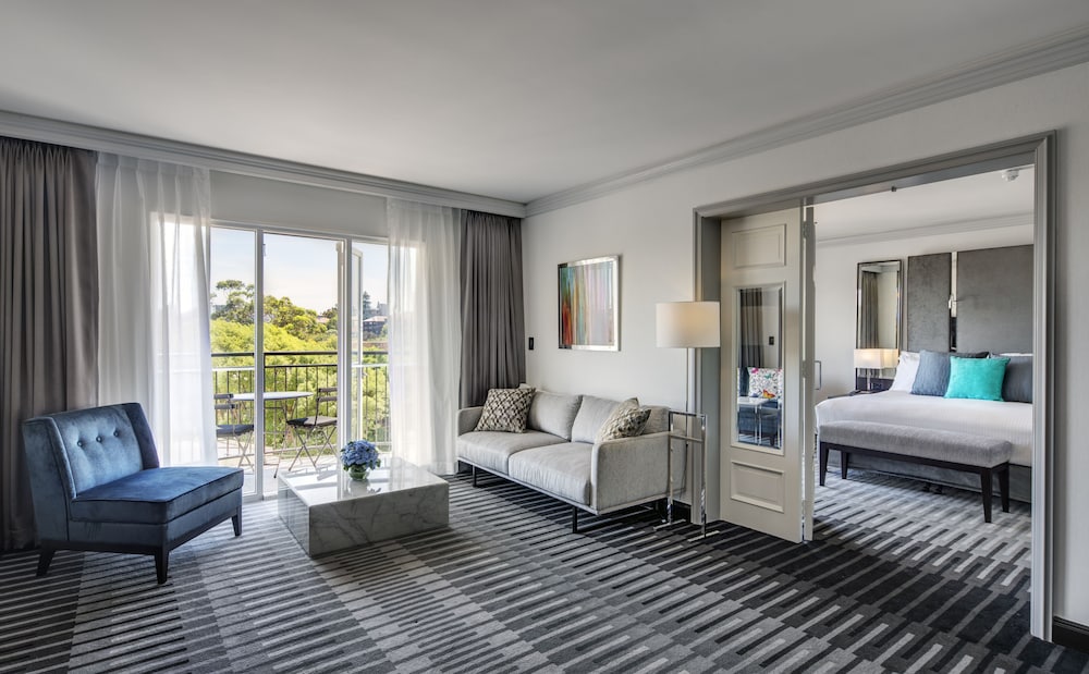 Suite (Bay)