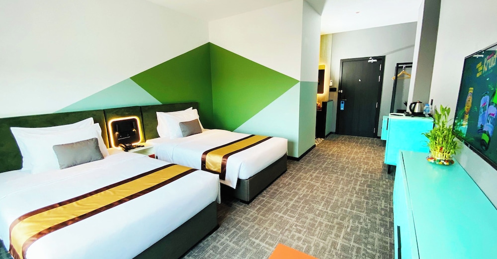 Standard Twin Room - Photo 3