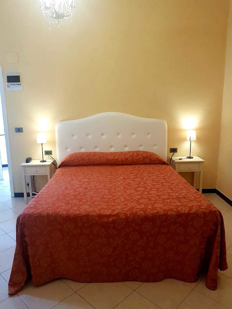 Economy Double or Twin Room photo 1