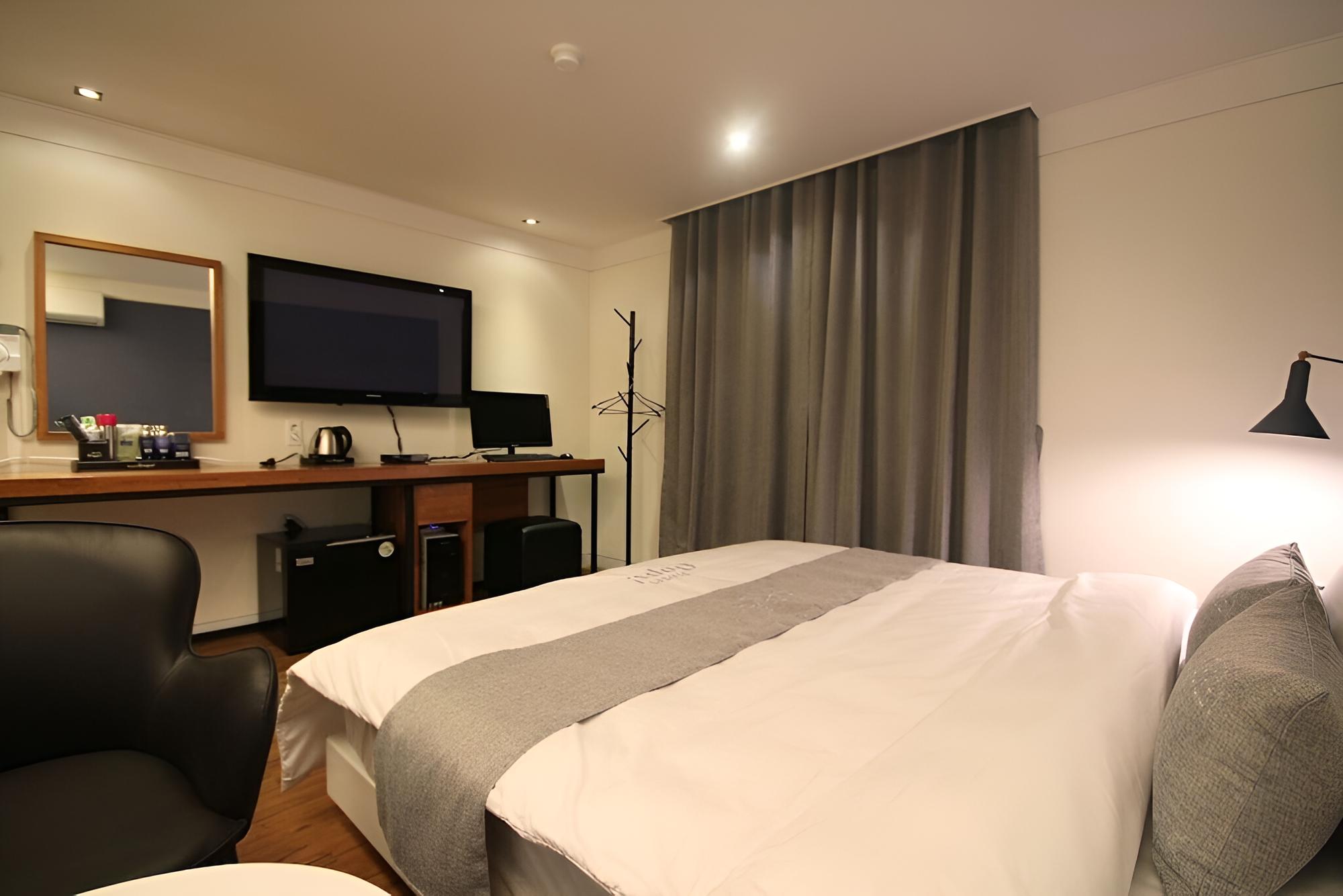Room (Standard room) - Photo 6