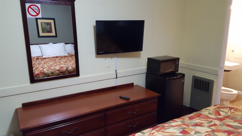 Room, 1 Queen Bed photo 2