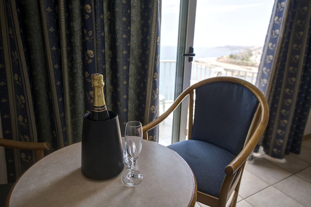Double / Twin Sea View - Photo 3