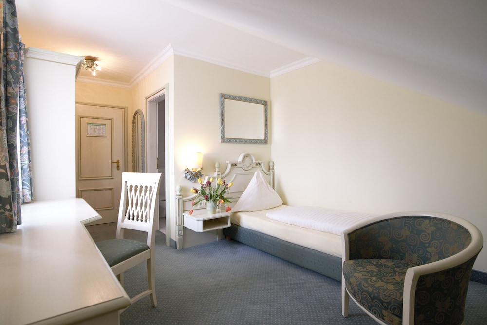 Single Room photo 3