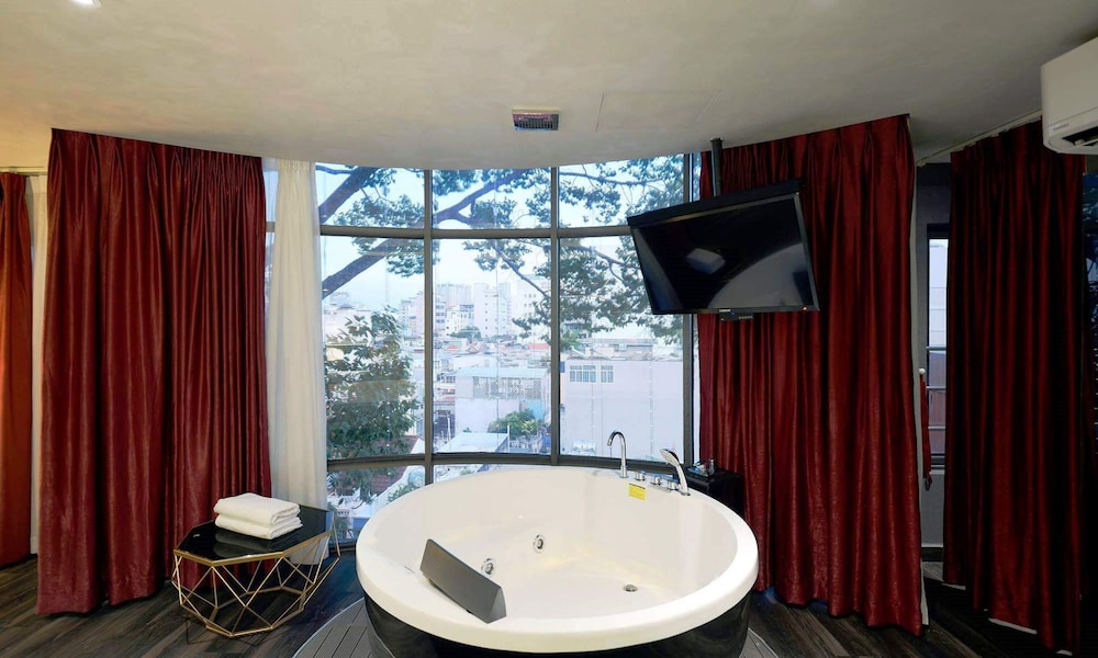 Signature Room photo 2