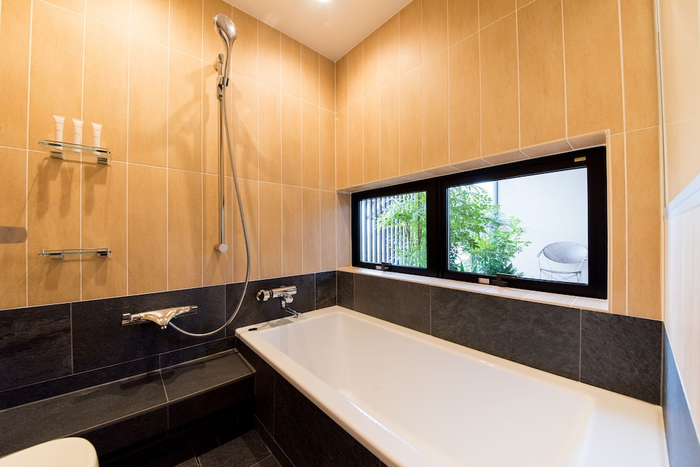 Japanese-style Twin Room, Balcony, Garden View photo 3