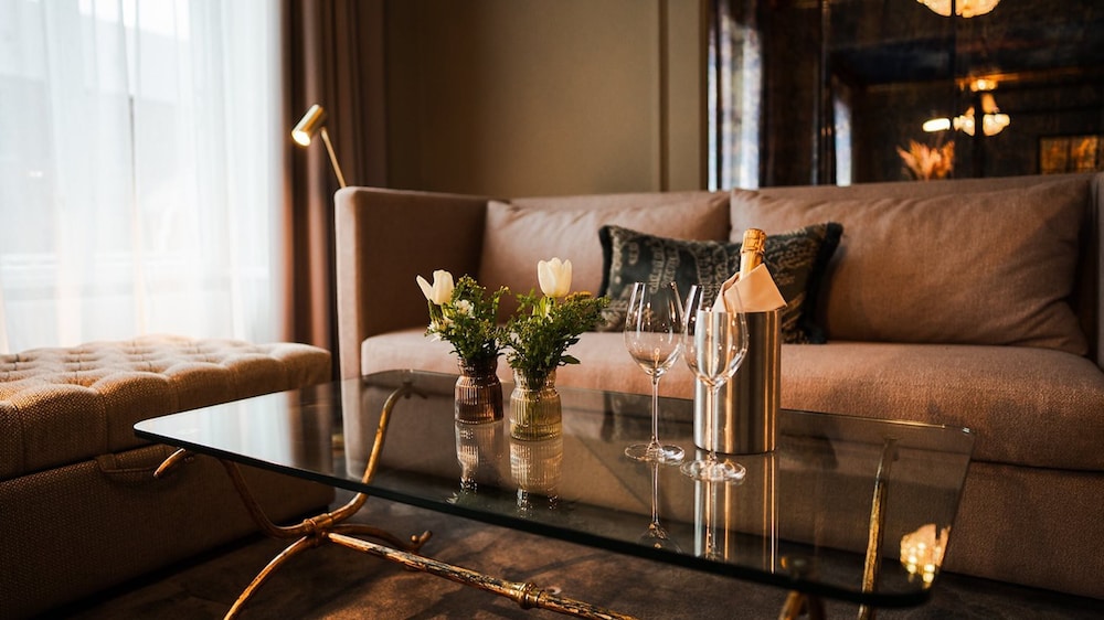 Rose Suite - Photo 5