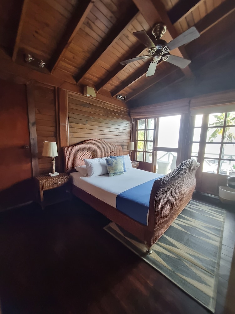 Superior Double Room, 1 Queen Bed, Ensuite, Beach View