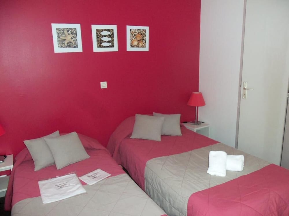Double Room, 2 Twin Beds photo 2