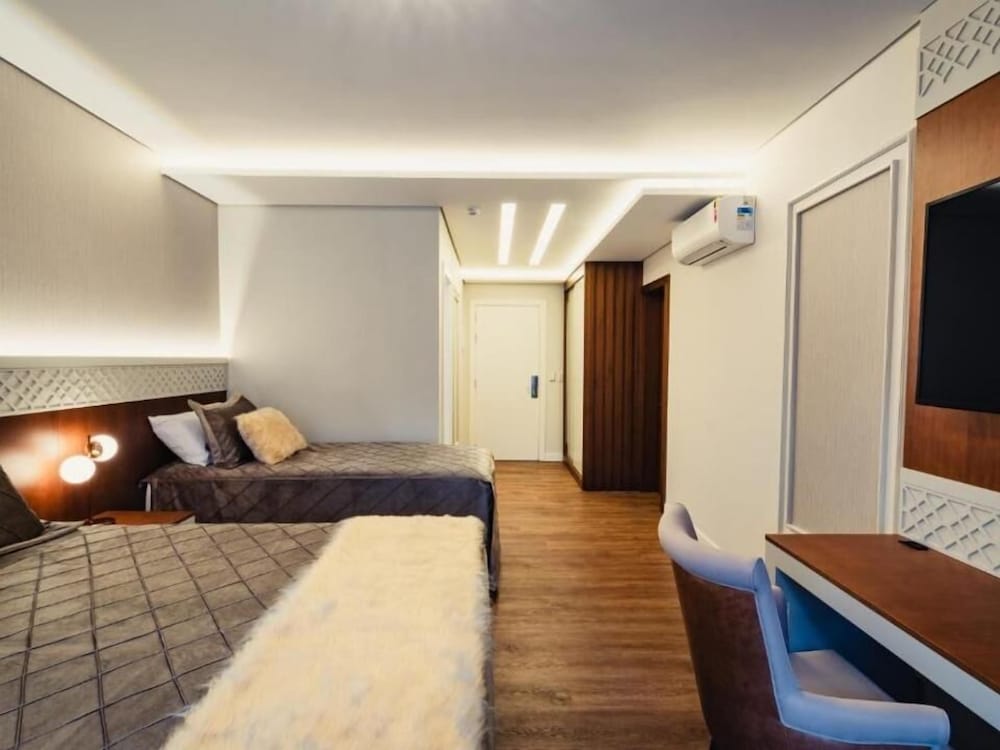 Master Suite with Whirlpool