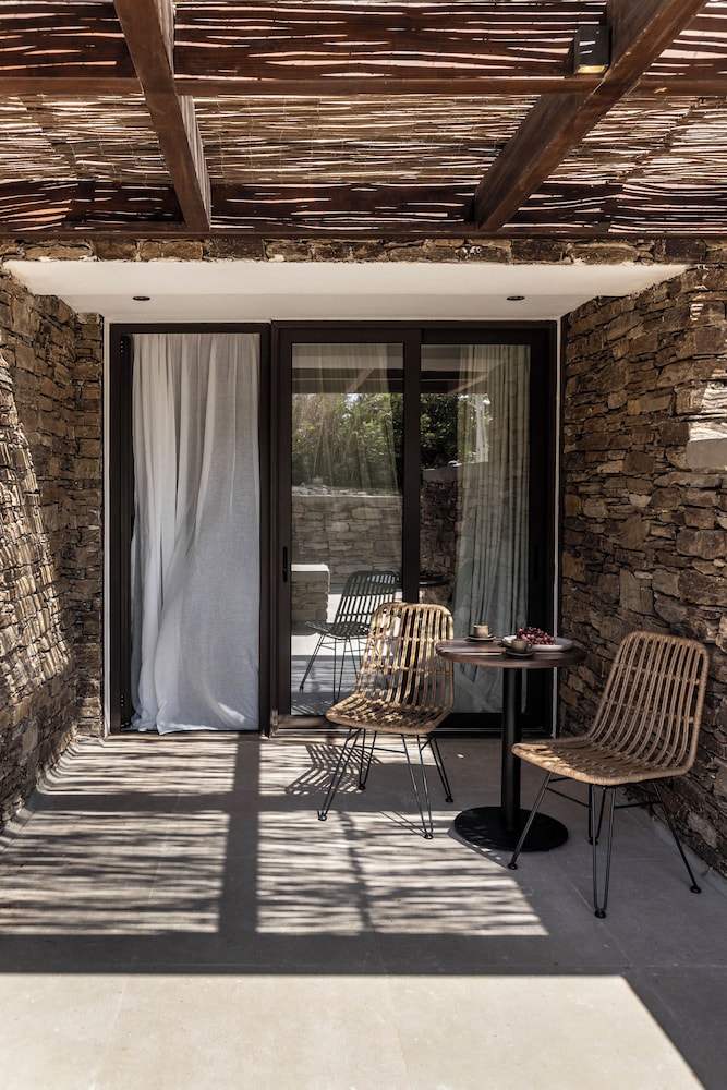 Atelier Room | Garden View photo 3