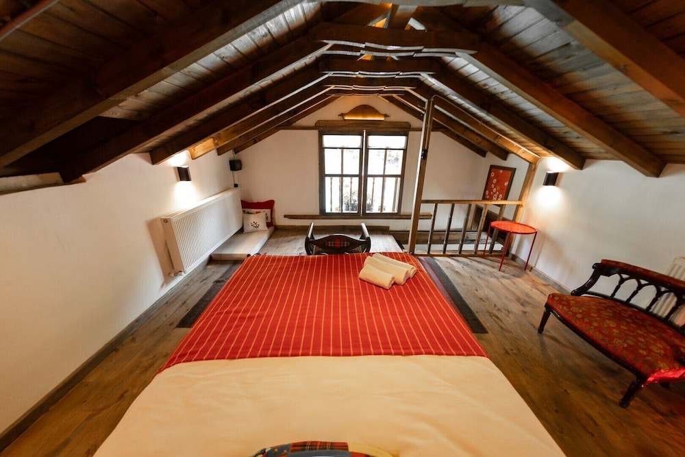 Romantic Room, 1 Bedroom, Mountain View photo 3