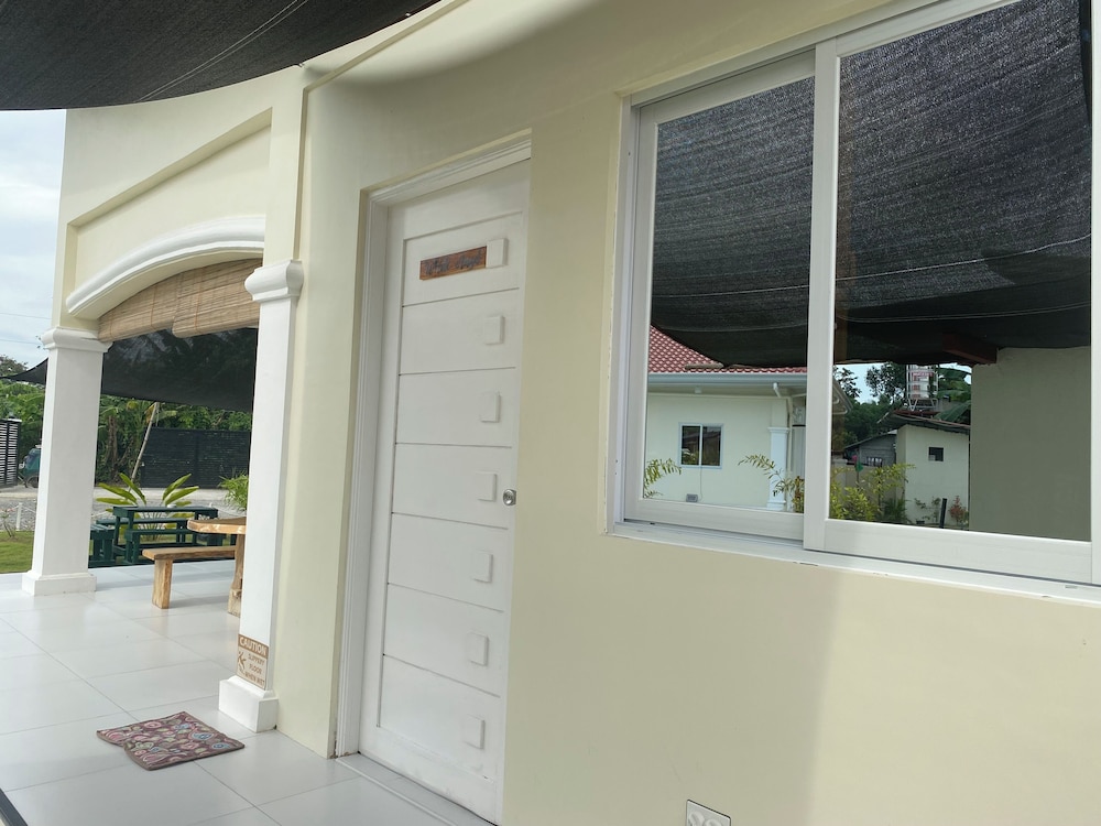 Deluxe Twin Room, 2 Queen Beds, Mountain View photo 1