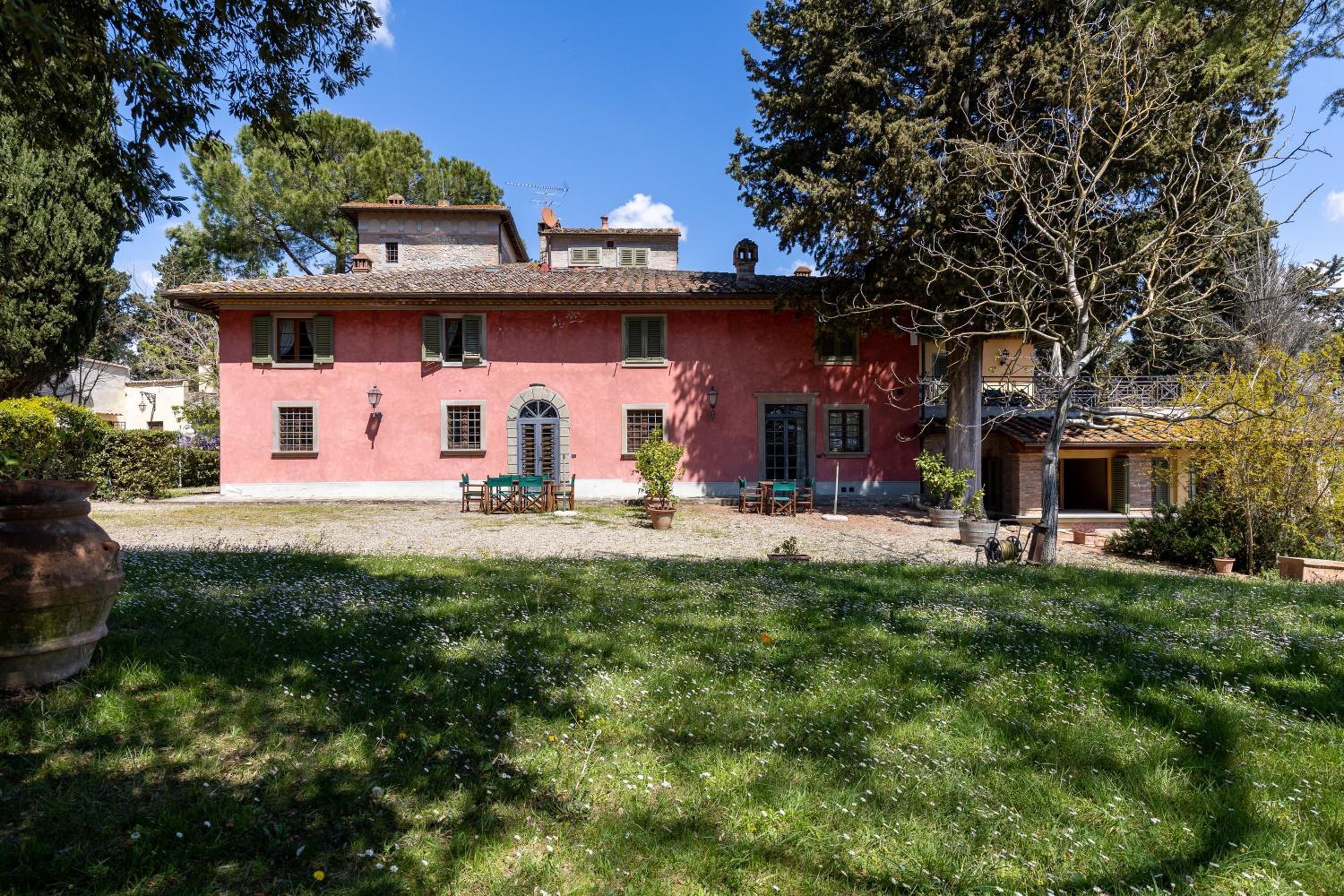 Two-Bedroom House photo 2