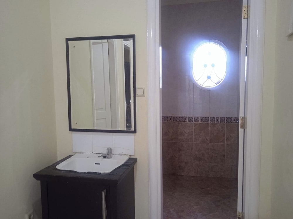 House, 3 Bedrooms photo 2