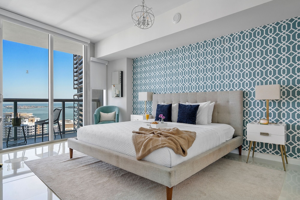 Comfort Apartment, 1 King Bed With Sofa Bed, Private Bathroom, Ocean View thumbnail 6
