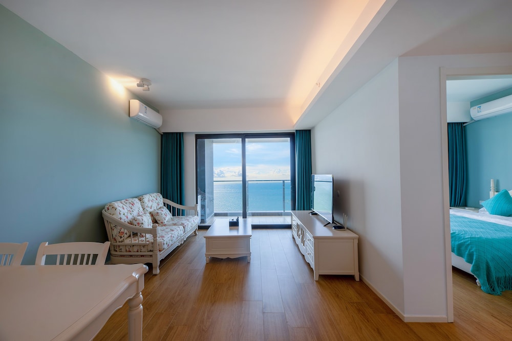 Family Suite, 2 Queen Beds, Sea View photo 2