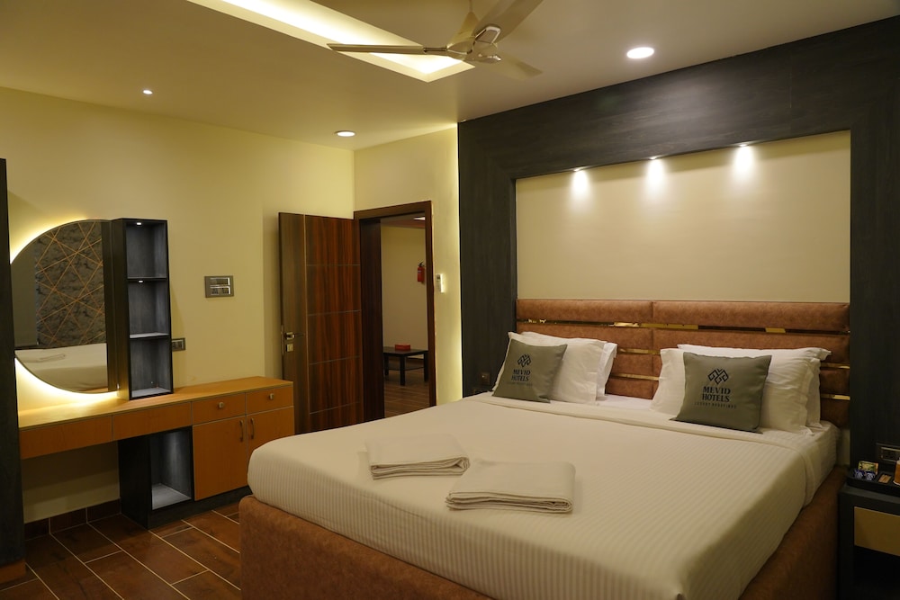 Premium Suite - Photo 5
