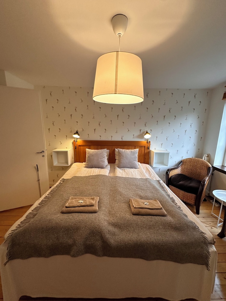 Standard Double Room - 1 King Bed (Room 1) photo 2