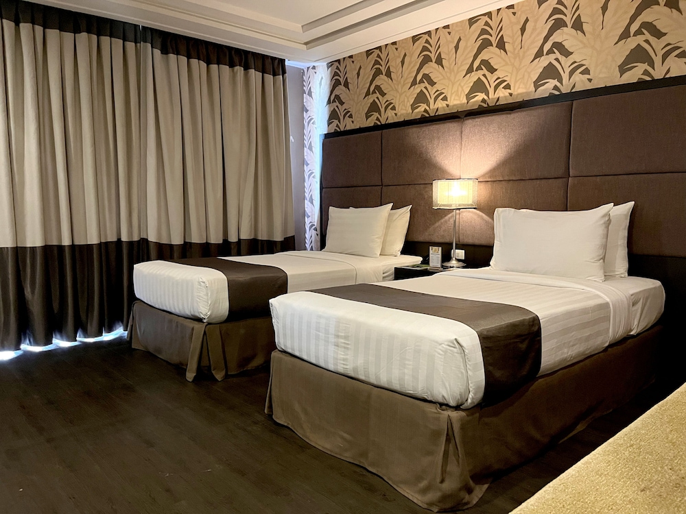 Deluxe Twin Room photo 2