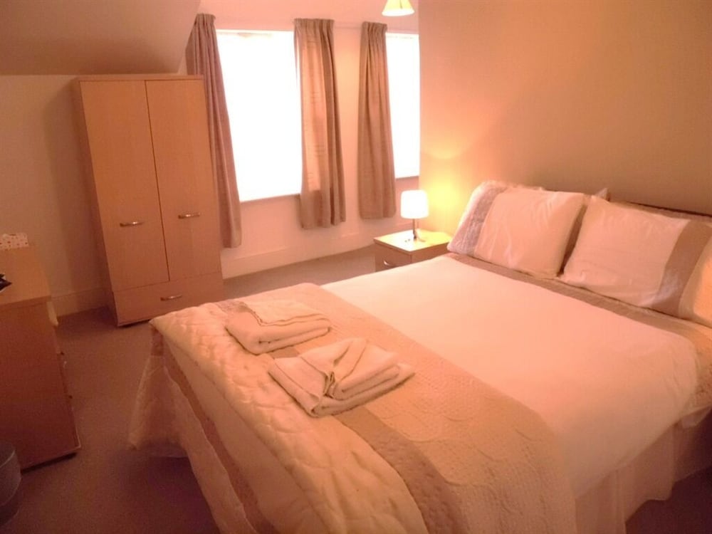 Standard Suite, Ensuite photo 1