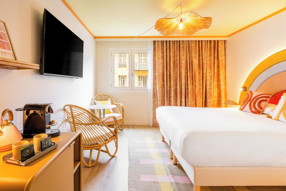 Superior Room, 1 Queen Bed