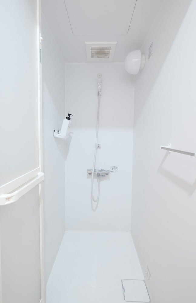 Twin Room - Photo 2