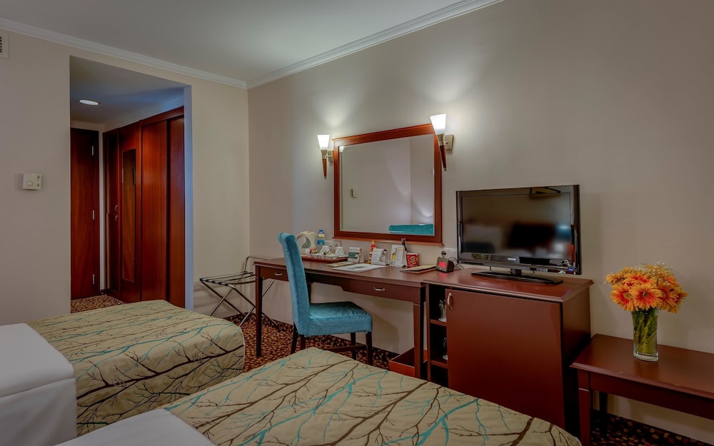 Standard Room, 3 Twin Beds, Balcony
