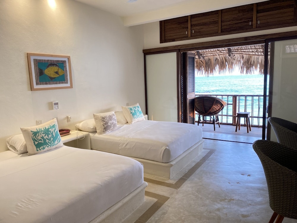 Panoramic Room