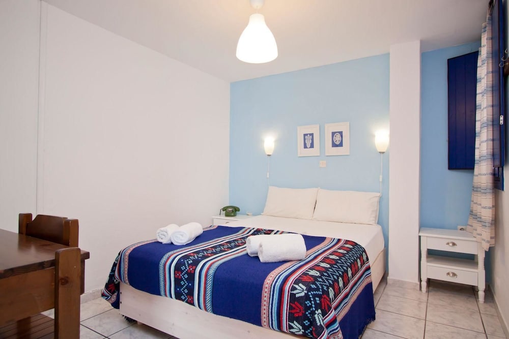 One Bedroom Apartment with Sea View - Photo 17