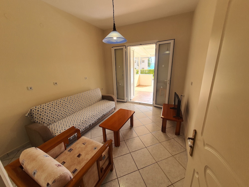 Family Apartment, Garden View photo 2