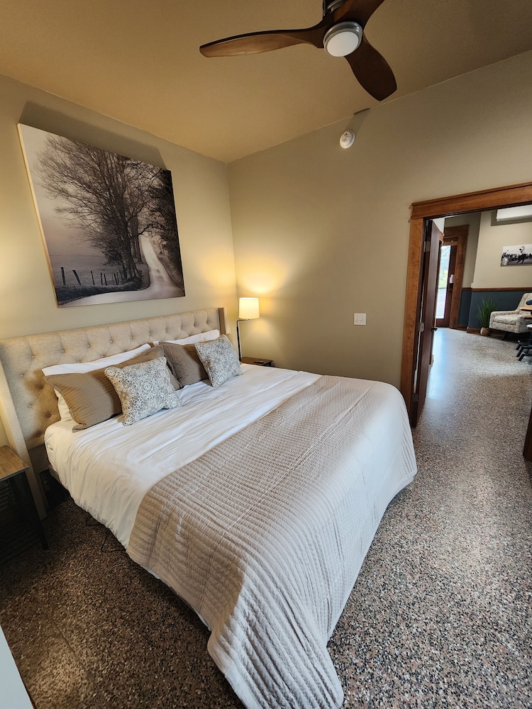 Palmer Suite