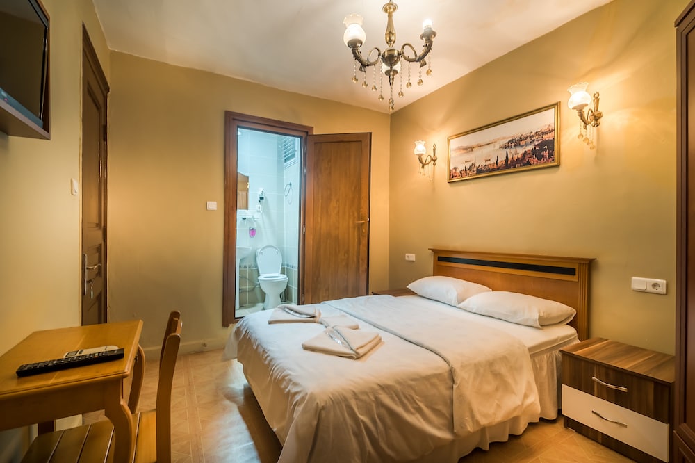 Standard Double Room photo 2