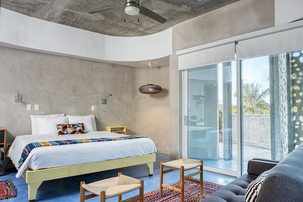 Deluxe Room, Garden View (Solana)