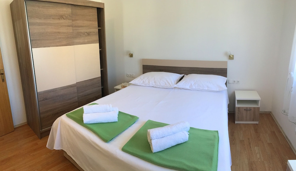 Family Apartment, Multiple Beds, Courtyard View photo 1