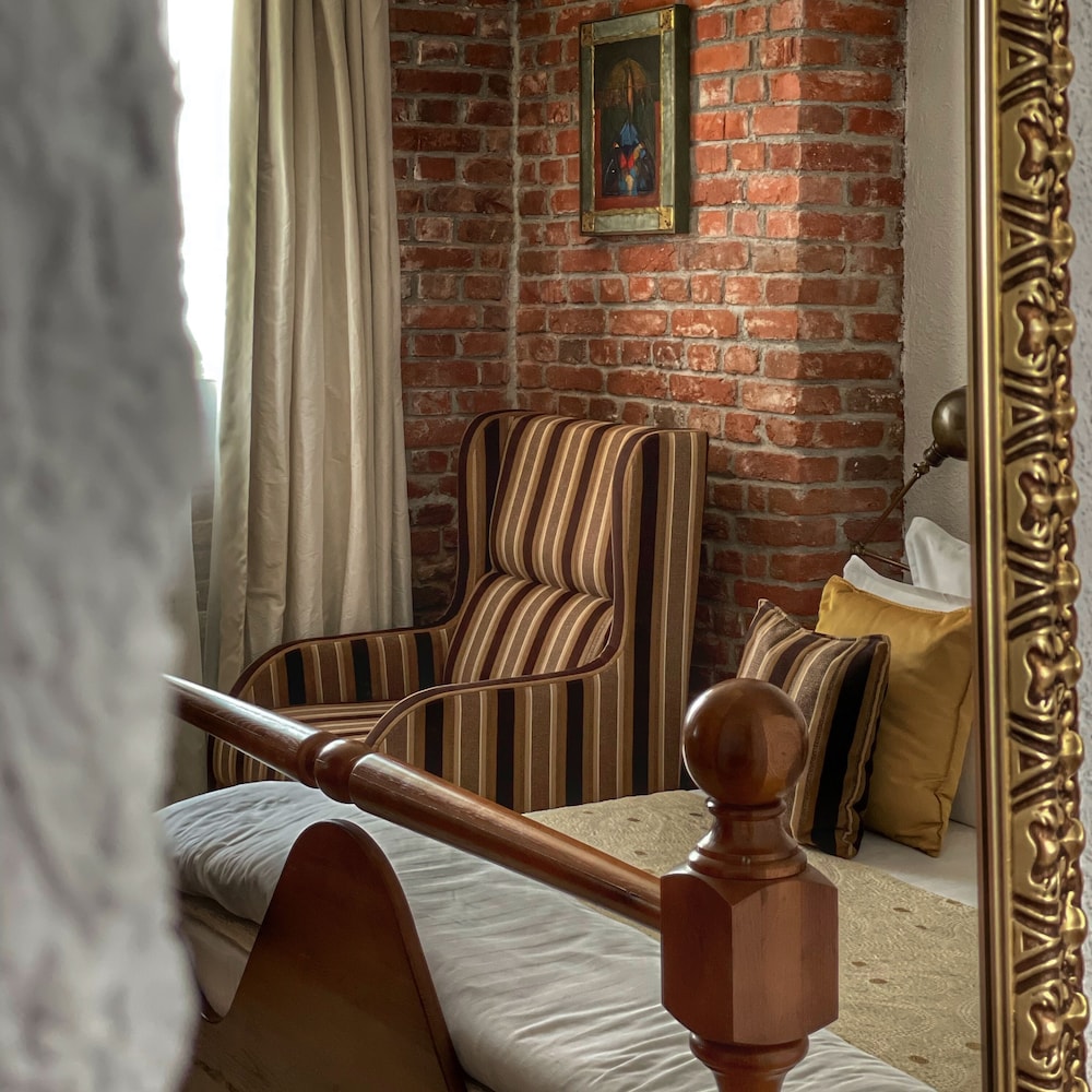 Boutique Room - Photo 7