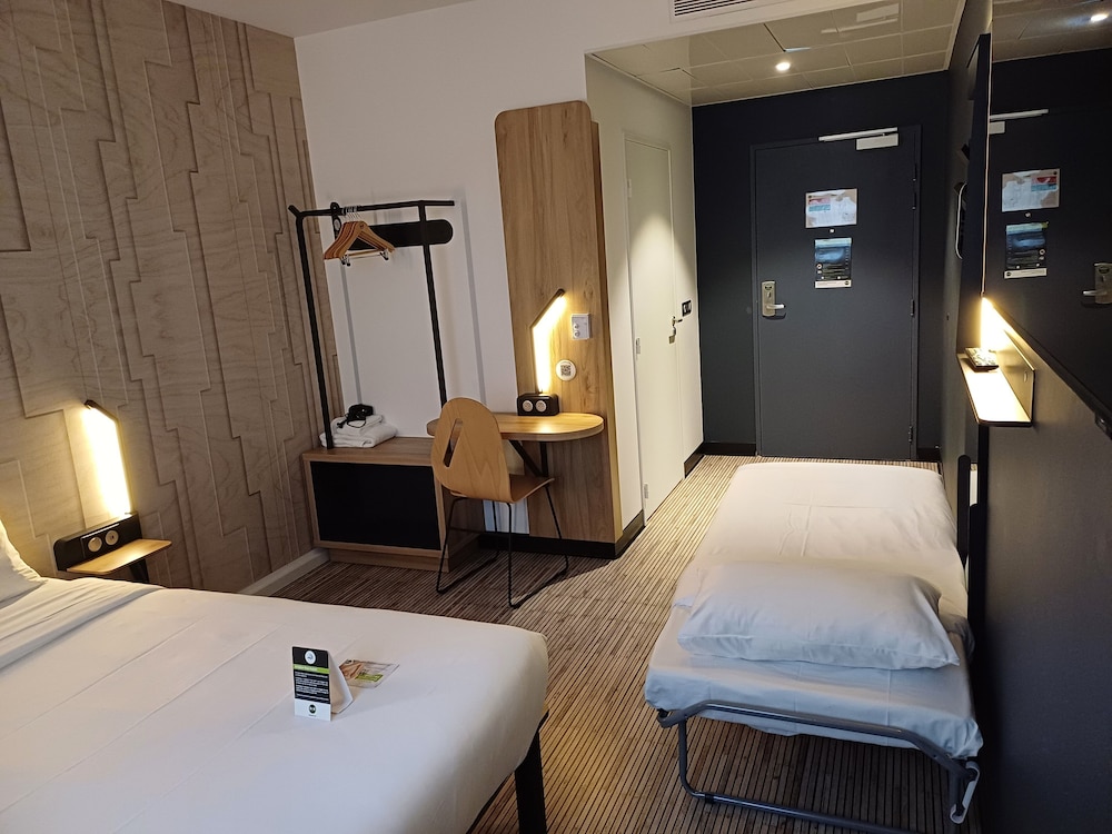 Triple Room, Non Smoking - Photo 5