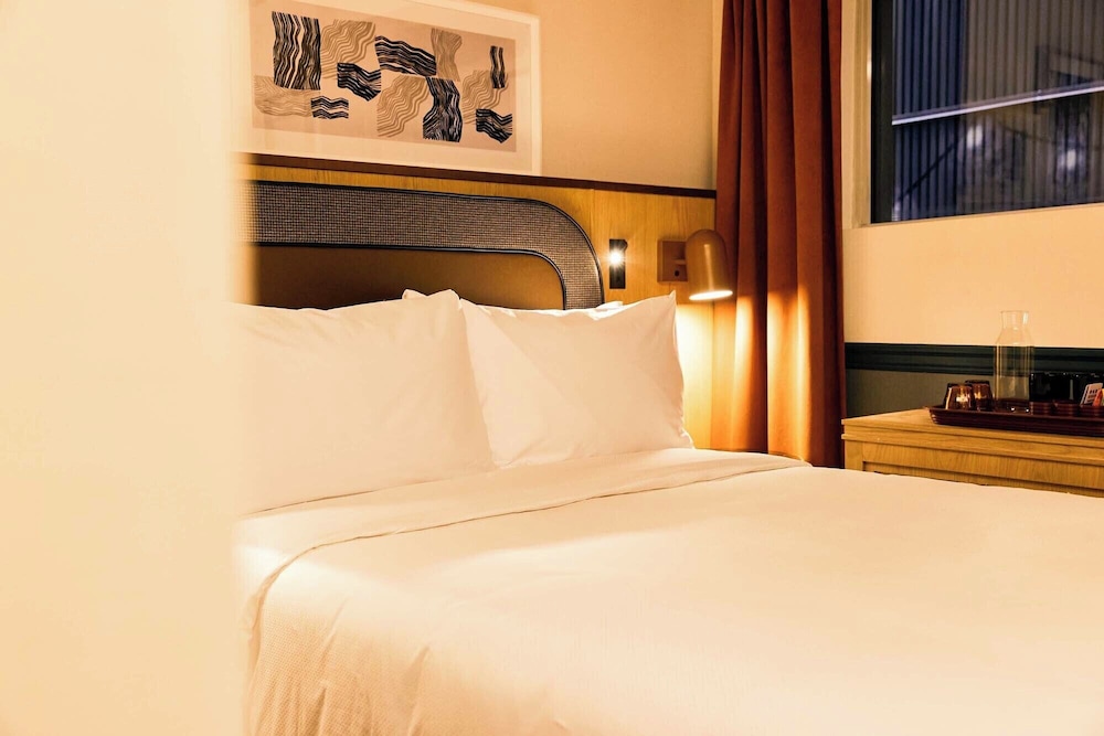 Room, 1 Double Bed (Chic Solo Double) - Photo 9