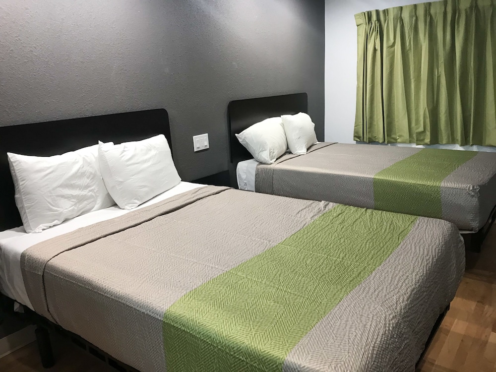 Deluxe Room, 2 Double Beds, Non Smoking, Kitchenette photo 2