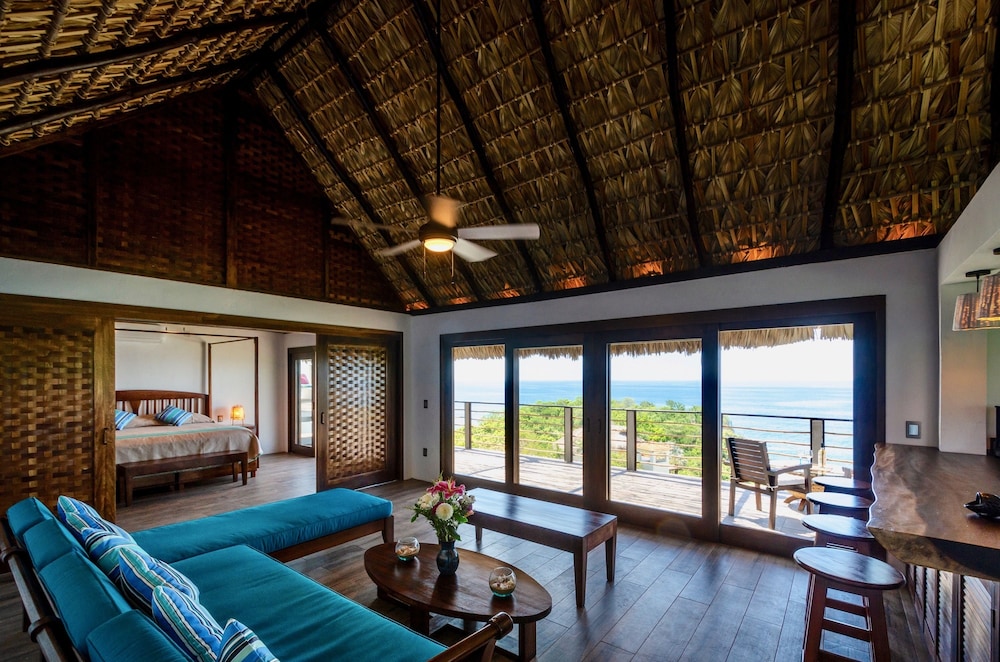 Deluxe Suite, Sea View photo 1