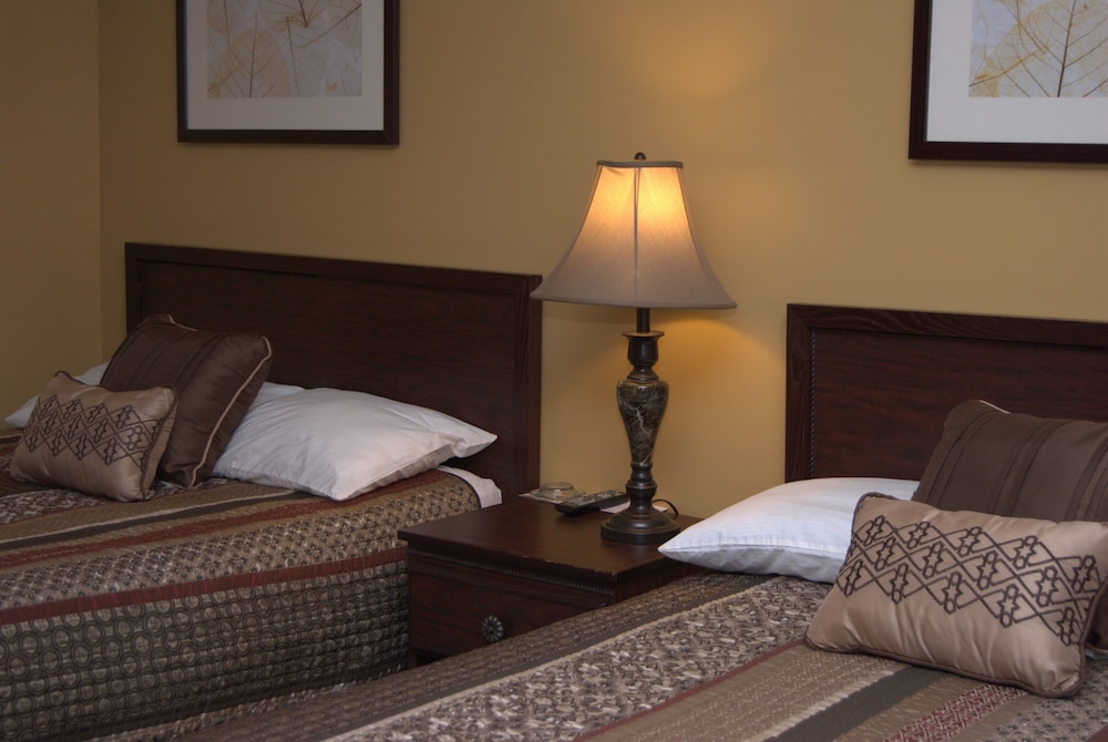 Classic Double Room, 2 Double Beds photo 2