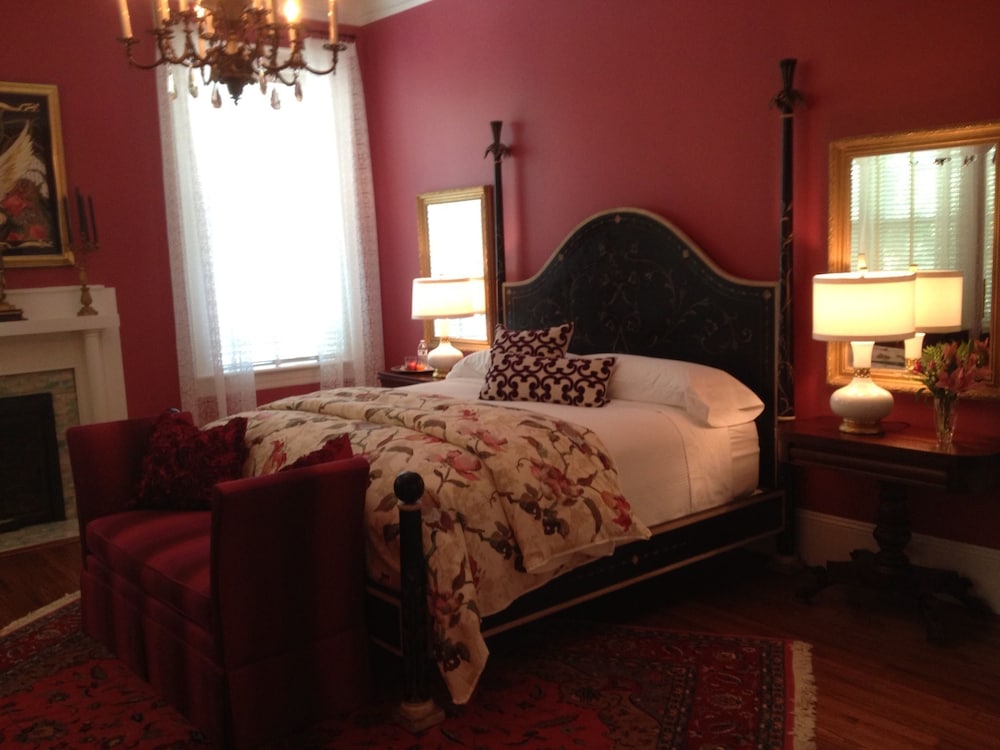 Suite, 1 King Bed (Theodosia Burr Alston) photo 3
