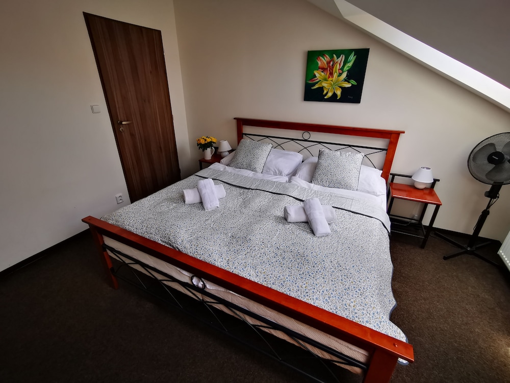 Double Room with Extra Bed photo 3