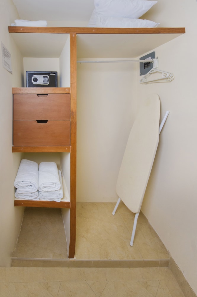 Suite, Sea View photo 2