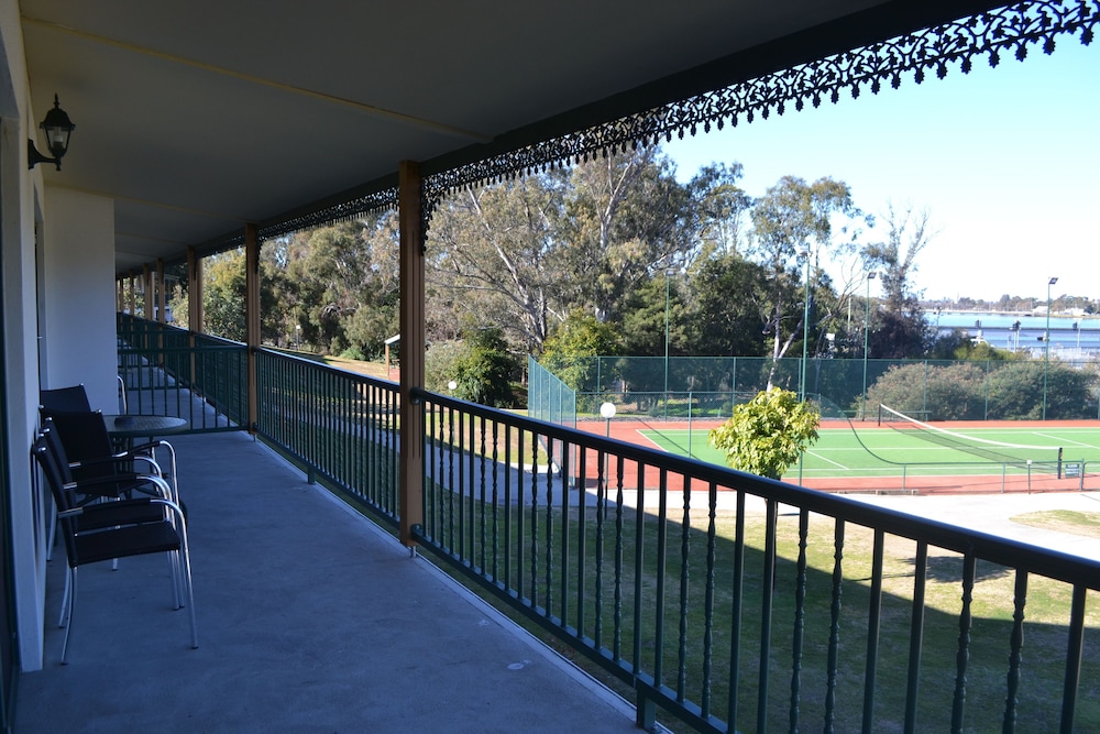Wattle Apartment photo 3