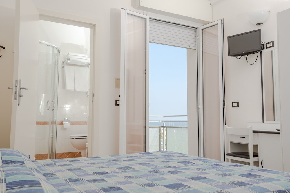 Double Or Twin Room, Sea View photo 1