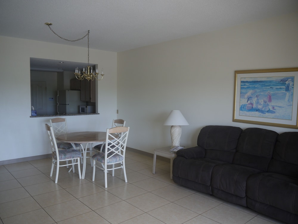 Suite, 2 Bedrooms, 2 Bathrooms, Mountain View photo 2