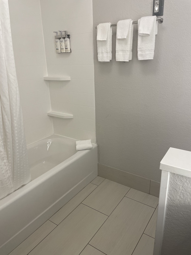 Suite, 1 Queen Bed with Sofa bed, Accessible (Communication)