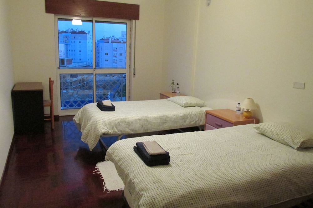Basic Double Or Twin Room, Shared Bathroom photo 1