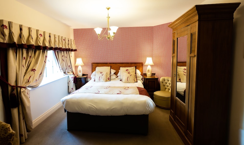 Premier Double Room, Ensuite - Photo 11